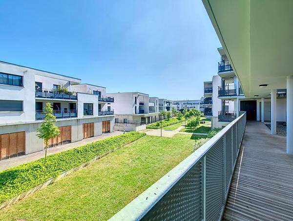 Appartement T1 Bis de 47m² avec terrasse et parking à vendre à Toulouse, dans le quartier Saint-Martin-du-Touch