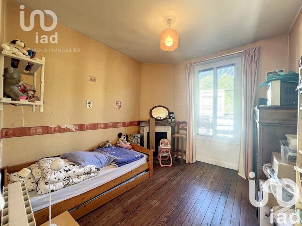 Maison traditionnelle 7 pièces de 153 m² à Amilly (45200)