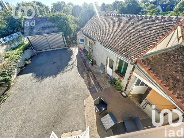 Maison traditionnelle 7 pièces de 153 m² à Amilly (45200)