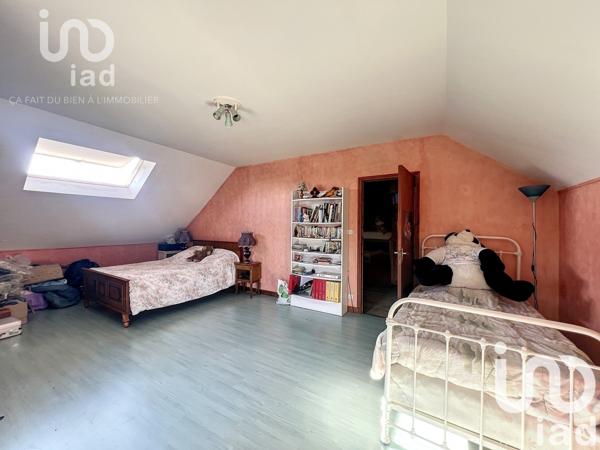 Maison traditionnelle 7 pièces de 153 m² à Amilly (45200)