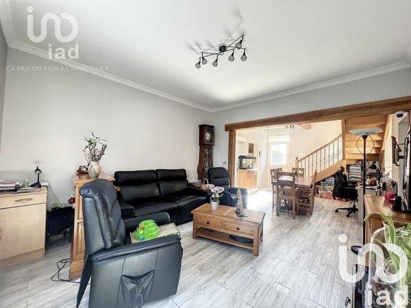 Maison traditionnelle 7 pièces de 153 m² à Amilly (45200)