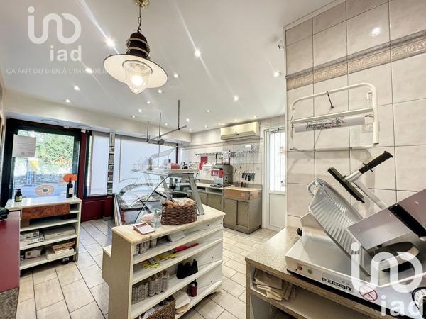 Maison traditionnelle 7 pièces de 153 m² à Amilly (45200)