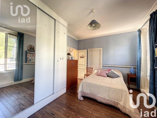 Maison traditionnelle 7 pièces de 153 m² à Amilly (45200)