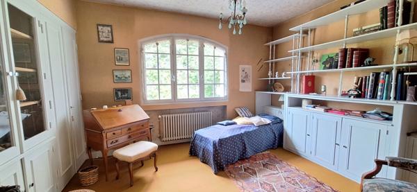 Maison Bourgeoise d'Exception à Bourg-en-Bresse - 6 pièces, 204 m² sur 4000 m² de terrain