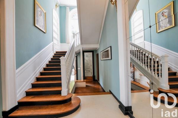 Demeure 11 pièces de 413 m² à Louveciennes (78430)