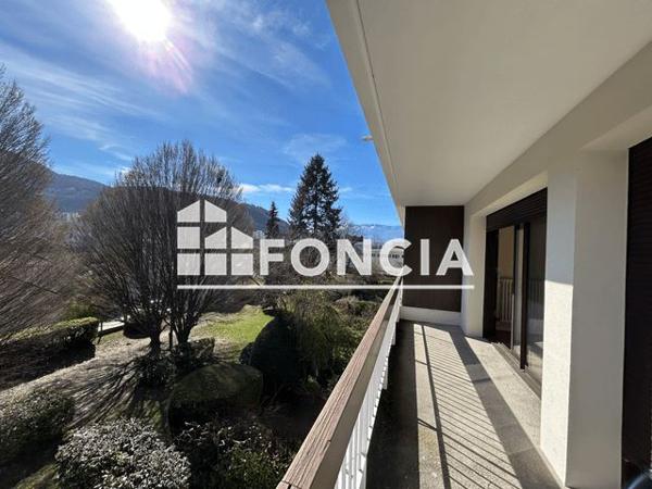 Location Appartement 3 pièces 66 m² - 28 RUE DE LA PLAINE Gieres 38610