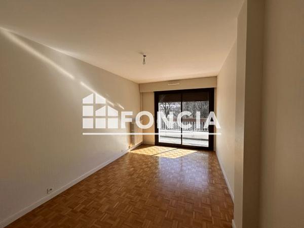 Location Appartement 3 pièces 66 m² - 28 RUE DE LA PLAINE Gieres 38610