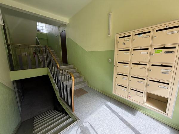 Appartement 4 pièces à vendre Carcassonne centre proche commodités parking cave copropriété entretenue