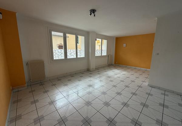 Appartement 4 pièces à vendre Carcassonne centre proche commodités parking cave copropriété entretenue
