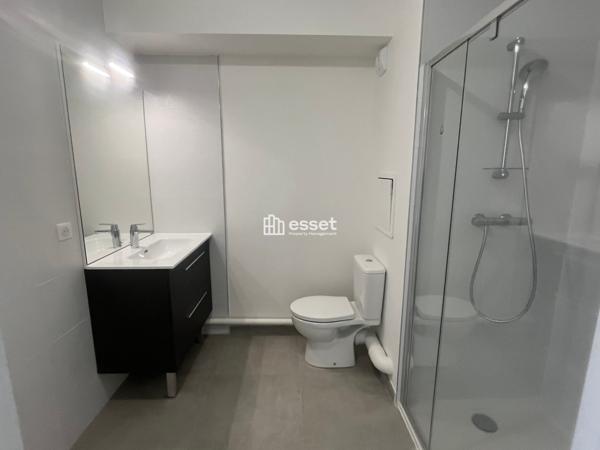 Location Studio 29.08 m² - Courbevoie 92400