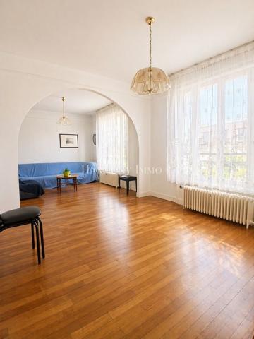 Maison familiale avec terrasses et jardin – Antony