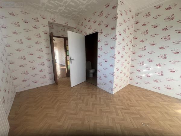 Maison à vendre à Bagnoles-de-l'Orne-Normandie dans l'Orne (61140), ref : 61044-2013