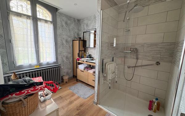 Maison à vendre    6 pièces •  Amiens