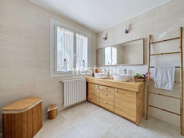 A VENDRE - Muret  - Brioudes - Maison T6 d'environ 147m²  avec grand terrain