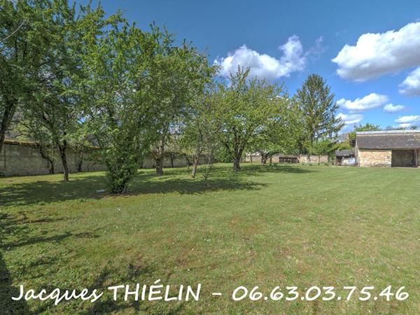 EXCLUSIVITÉ - OPPORTUNITÉ POUR PROMOTEURS AU C?UR DE LONGUÉ-JUMELLES