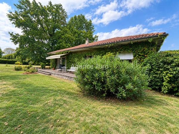 Maison - Proximite oloron-sainte-marie - Réf.:205441 PROXIMITE OLORON - BELLE MAISON DE PLAIN-PIED T4 AVEC DEPENDANCE ET GRAND PARC ARBORE -