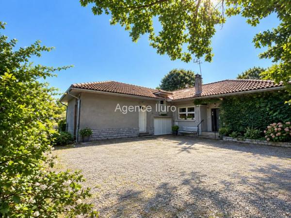 Maison - Proximite oloron-sainte-marie - Réf.:205441 PROXIMITE OLORON - BELLE MAISON DE PLAIN-PIED T4 AVEC DEPENDANCE ET GRAND PARC ARBORE -