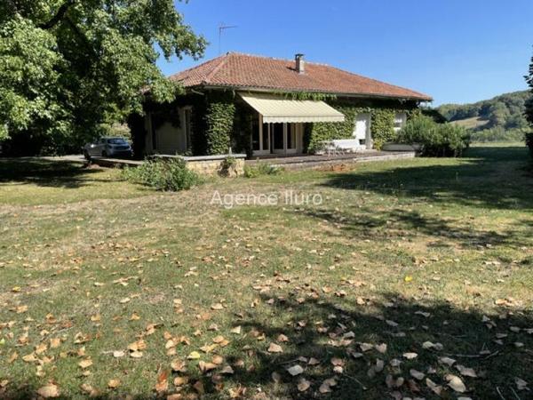 Maison - Proximite oloron-sainte-marie - Réf.:205441 PROXIMITE OLORON - BELLE MAISON DE PLAIN-PIED T4 AVEC DEPENDANCE ET GRAND PARC ARBORE -