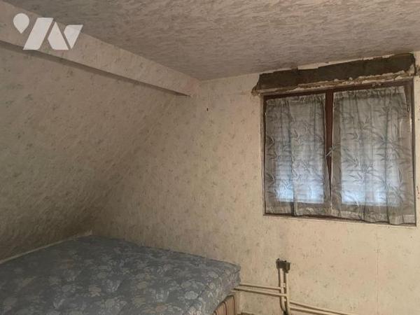 A VENDRE A STEENVOORDE DANS LE NORD (59) - MAISON SEMI-PLAIN-PIED - UNE MITOYENNETE AVEC JARDIN...