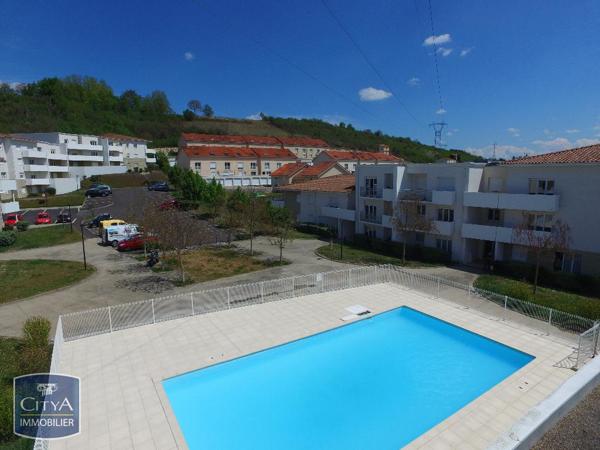 Appartement à louer 2 pièces 39.95m² Issoire (63500)