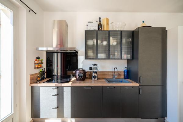 Arles (13200) Lumineuse Maison type loft