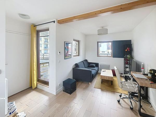 Appartement 2 pièce(s) 34 m2 récent, terrasse, lumineux,transports