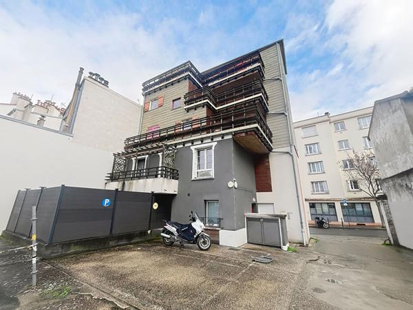 Appartement 2 pièce(s) 34 m2 récent, terrasse, lumineux,transports