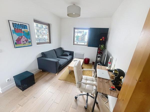 Appartement 2 pièce(s) 34 m2 récent, terrasse, lumineux,transports