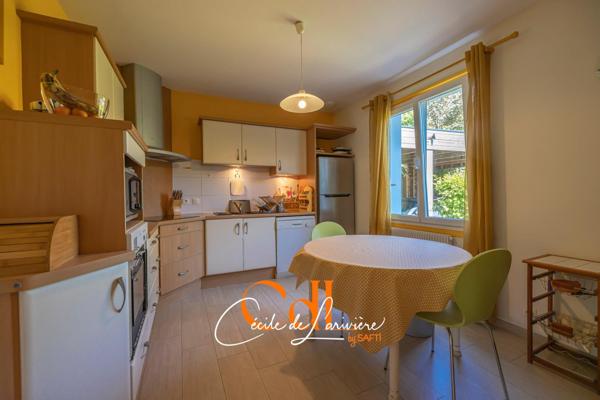 À Vendre – Spacieuse Maison Familiale au Cœur de Landivisiau