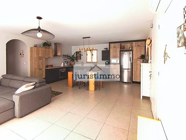 Camaret-sur-Aigues (84850) MAISON DE PLAIN PIED DE 93M² SUR 580M² DANS UN LOTISSEMENT CALME