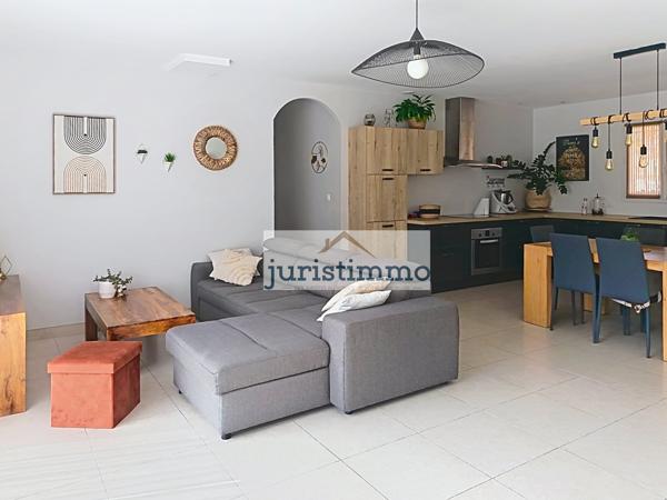 Camaret-sur-Aigues (84850) MAISON DE PLAIN PIED DE 93M² SUR 580M² DANS UN LOTISSEMENT CALME