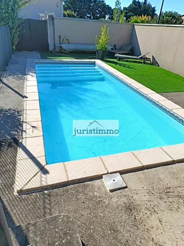 Camaret-sur-Aigues (84850) MAISON DE PLAIN PIED DE 93M² SUR 580M² DANS UN LOTISSEMENT CALME
