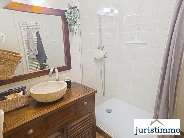 Camaret-sur-Aigues (84850) MAISON DE PLAIN PIED DE 93M² SUR 580M² DANS UN LOTISSEMENT CALME