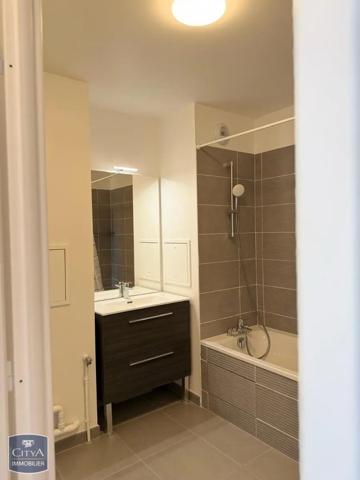 Appartement à louer 2 pièces 50m² La Courneuve (93120)