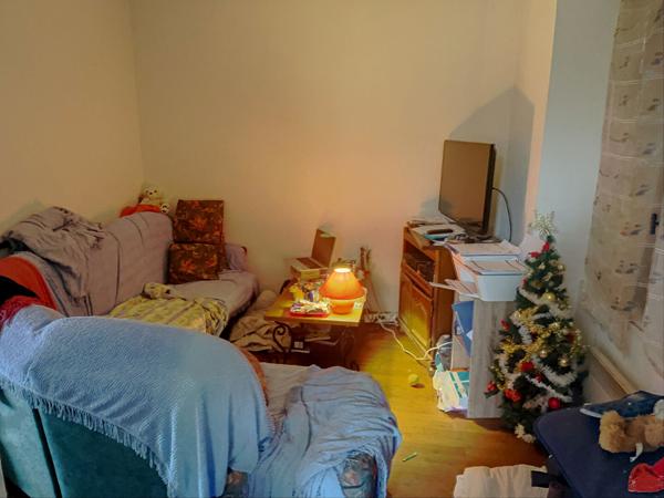 Immeuble à CANCON. Immeuble de rapport composé de deux appartements T3. Venez découvrir cet immeuble composé d'un appartement de 60,12m2 actuellement loué 450€ charges comprises depuis le 22/02/2016. Cet appartement comprend deux chambres et un jardin ain , Cancon