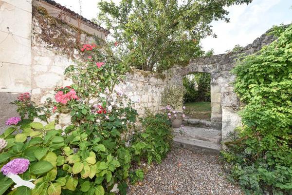 Maison à vendre |  Monthou-sur-Cher |  6 pièces | 150 m²