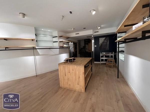 Local commercial à vendre 85m² Avignon (84000)
