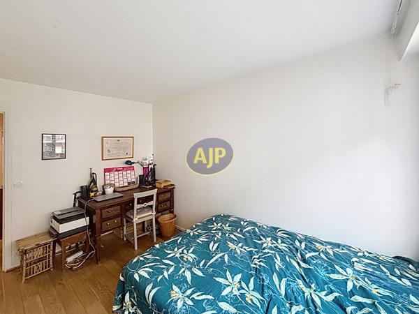 Appartement à vendre Paris 15eme - 3 pièces, 69m² avec 2 chambre(s) à 630 000€ - AJP Immobilier Paris 15 - Agence Pernet