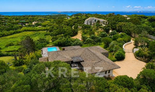Maison d'architecte avec vue sur la mer au Domaine de Spérone