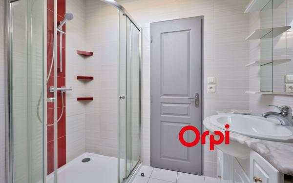 Maison à louer    6 pièces • 163 m2 Vaugneray