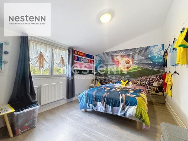 Maison moderne et chaleureuse de 120 m² à Marck comprenant 4 chambres spacieuses, un jardin et un double garage.