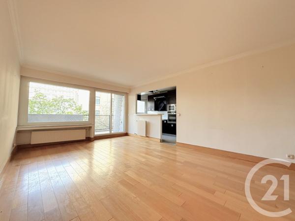Appartement F3 à vendre  3 pièces - 105,30 m2 PARIS - 75016