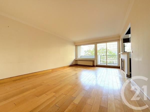 Appartement F3 à vendre  3 pièces - 105,30 m2 PARIS - 75016