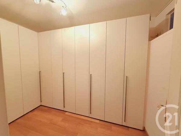 Appartement F3 à vendre  3 pièces - 105,30 m2 PARIS - 75016