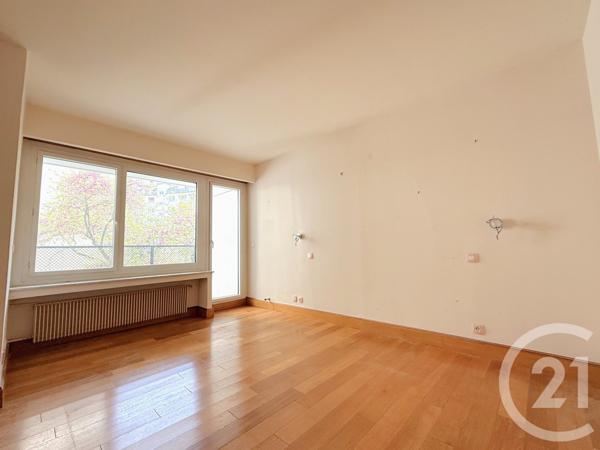 Appartement F3 à vendre  3 pièces - 105,30 m2 PARIS - 75016