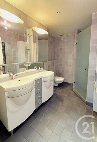 Appartement F3 à vendre  3 pièces - 105,30 m2 PARIS - 75016