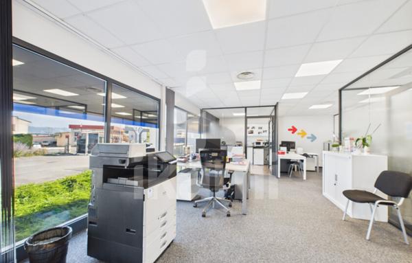 En exclusivité à Saint Marcellin, bureau loué à la rentabilité exceptionnelle de 9,4%