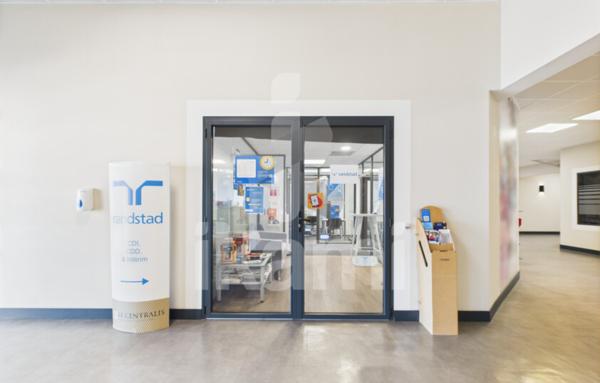 En exclusivité à Saint Marcellin, bureau loué à la rentabilité exceptionnelle de 9,4%