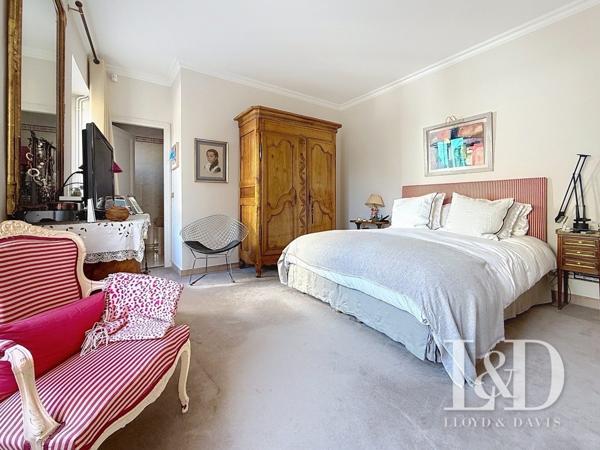 Garches - Maison de ville lumineuse – Emplacement idéal, tout à pied !