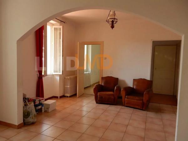 Maison EN Pierre Avec 2 Appartements - Garage - Grand Terrain